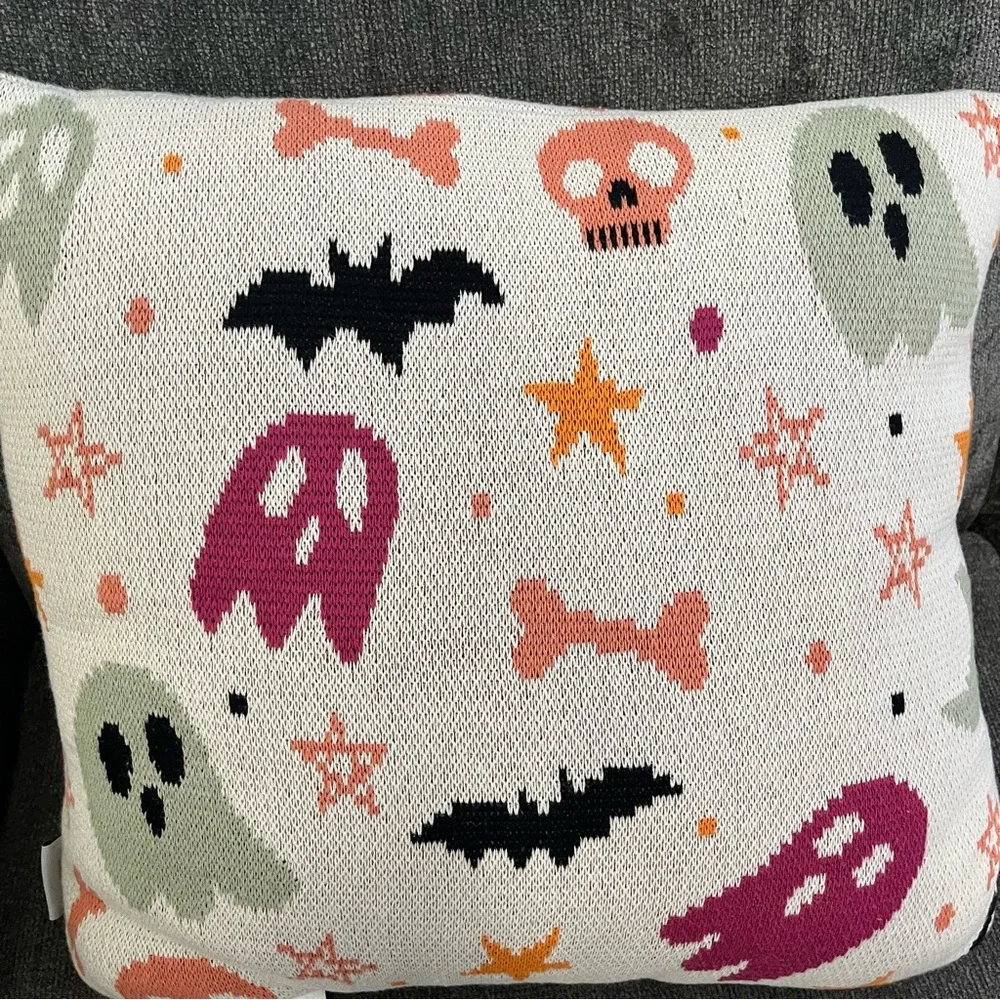 NEW NWT Home Goods Sweet Street Halloween Pink Ghost Pillow Black Bat